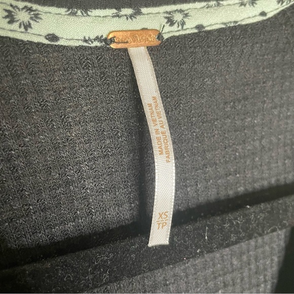 Free People Auxton Top Womens  Size Small Black Green Thermal Wrap BOHO Side Tie - Picture 2 of 7